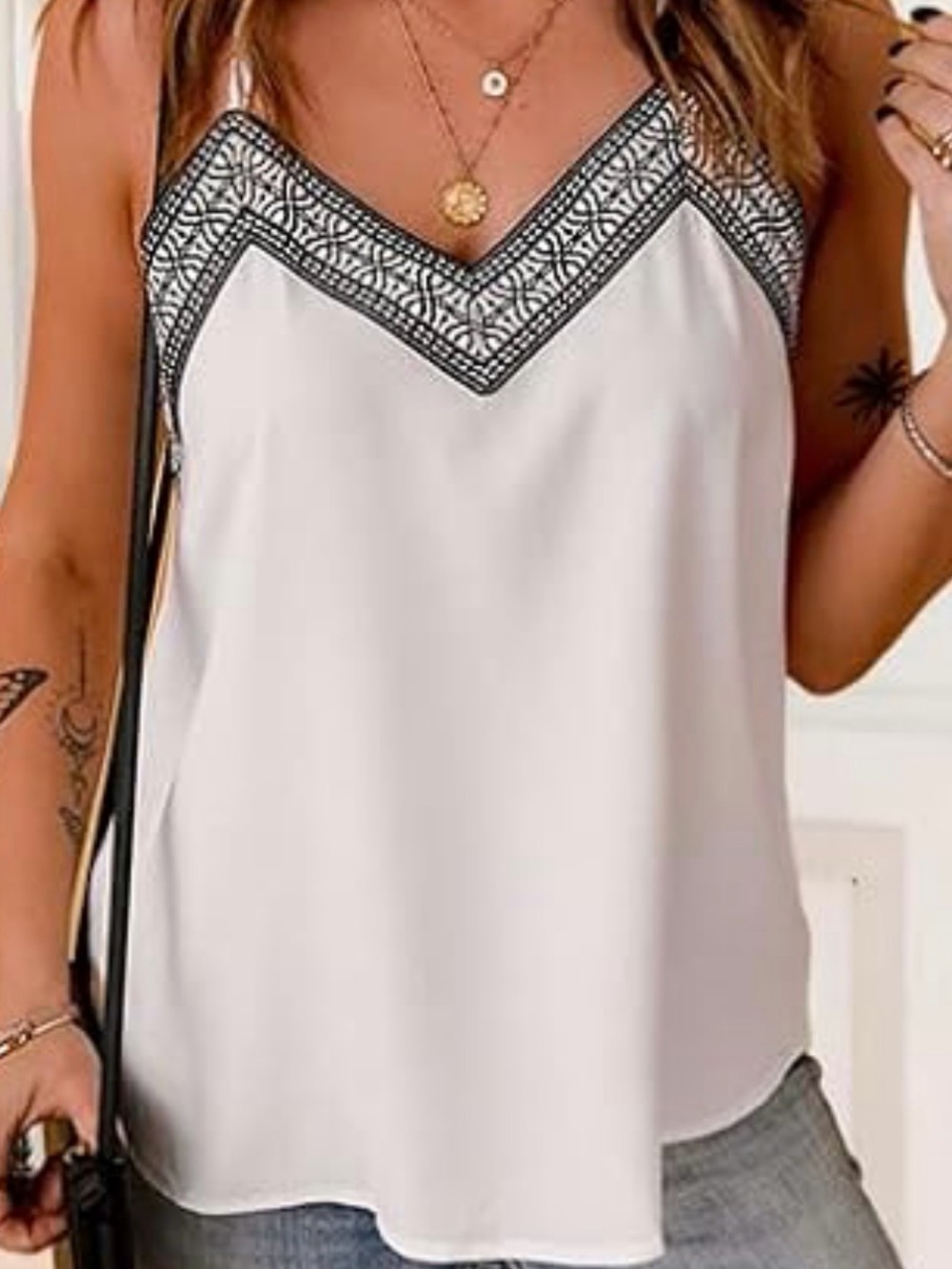 BLK & White V-Neck Embroidery Trim Cami Top